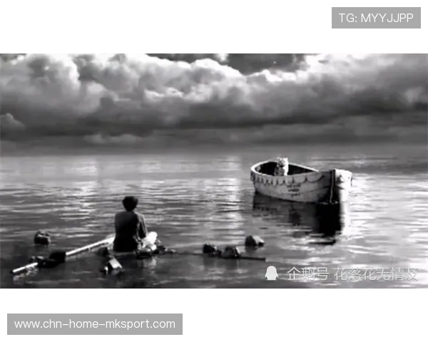 水上项目惊现翻船事故，运动员奇迹脱险