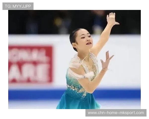 花样滑冰少女表演前摔了仍拿高分
